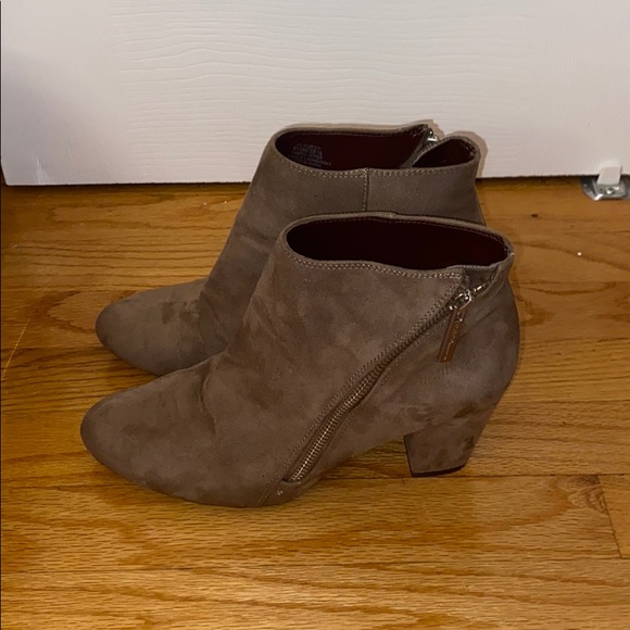 BCBGeneration Shoes - Picture 3 of 4